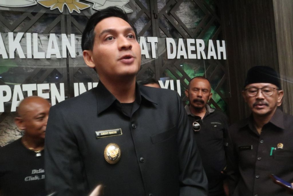 Sebut Dirinya Tak Mampu Emban Amanah, Lucky Hakim Mundur dari Jabatan Wabup Indramayu